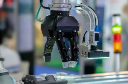 Robot Vision-Paket revolutioniert nahtlose Fertigung mit KI und (Foto: EVT Eye Vision Technology GmbH)