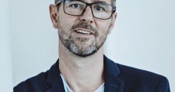 Gründer Brosche und Klose gestalten Zukunft Commerce Media Strategien Retail Reshaped Hamburg: Commerce Media Konferenz mit Data-AI (Foto: SkillProjects GmbH c/o Retail Reshaped)